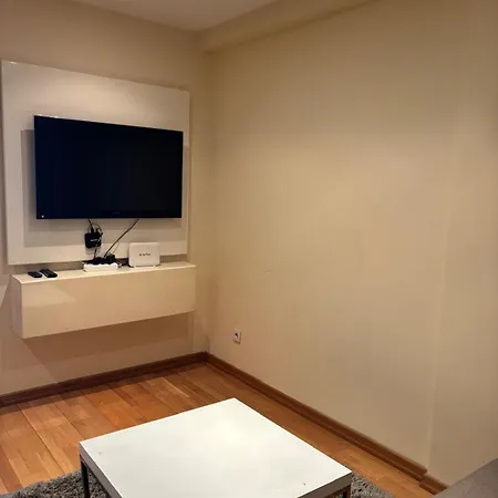 דירה Taksim Cozy Flat With Swimming Pool, Sauna And Ac איסטמבול
