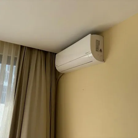 Taksim Cozy Flat With Swimming Pool, Sauna And Ac דירה *