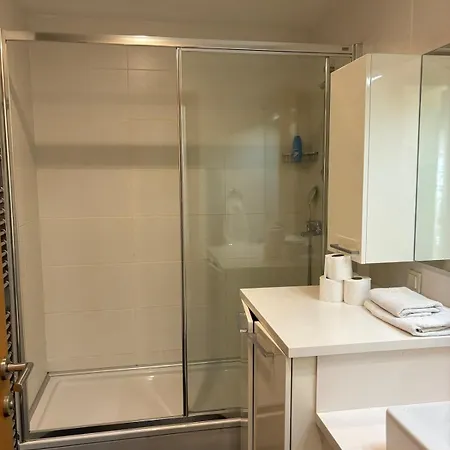 דירה Taksim Cozy Flat With Swimming Pool, Sauna And Ac